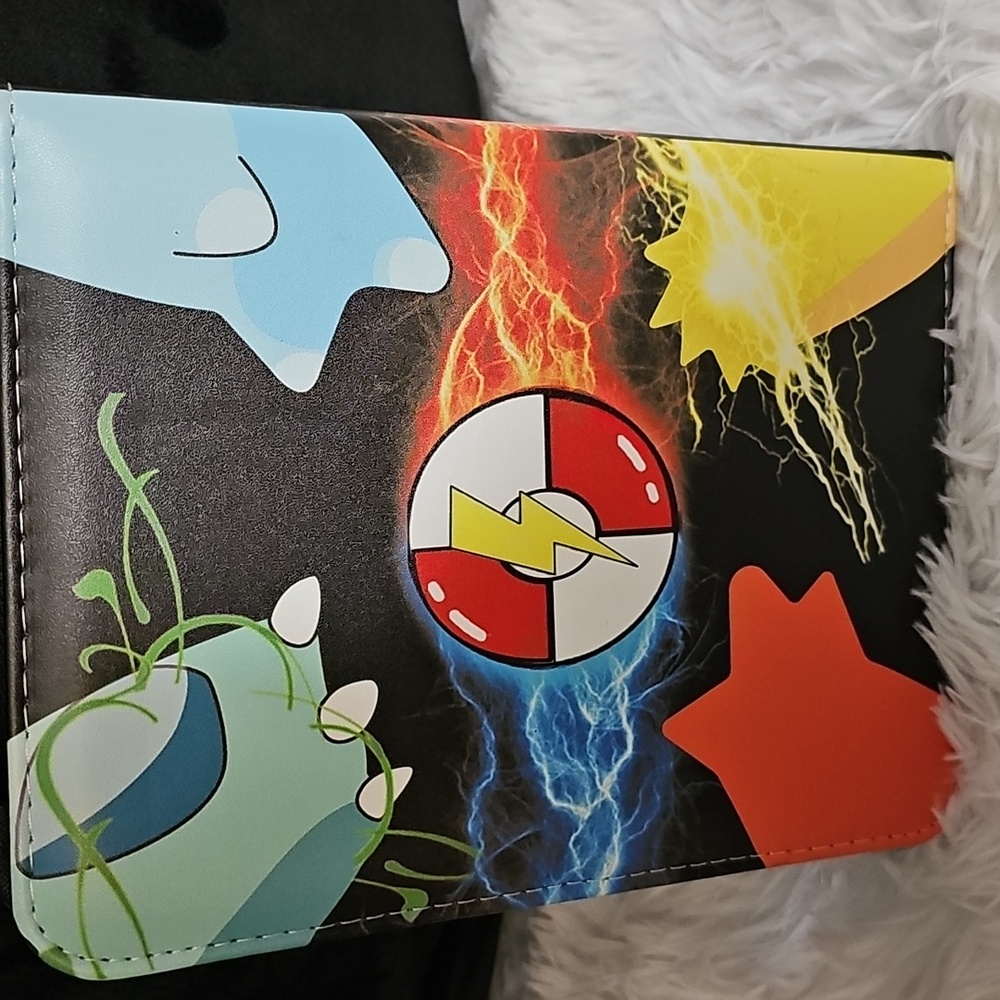 Trading Card Binder Pokemon 2-Inch Pokeball Album 440 Pockets - Picture 2 of 4